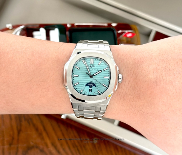 Carnival I&W 735G Automatic - Nam - Tiffany